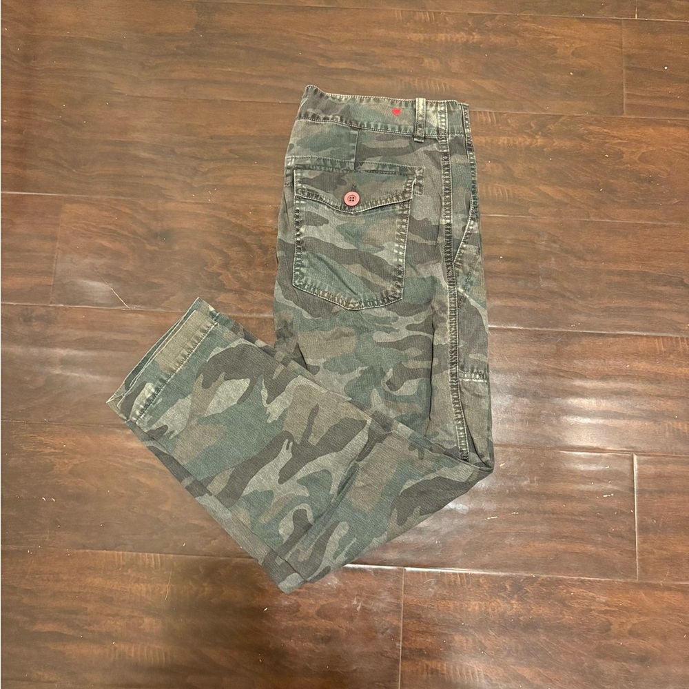 Sundry Womens Green Camouflage Cargo Pants